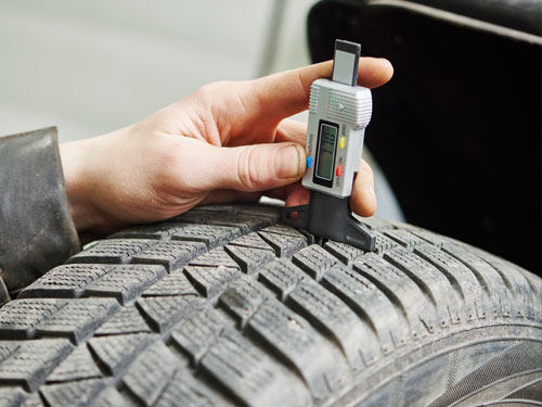 Checking tire wear